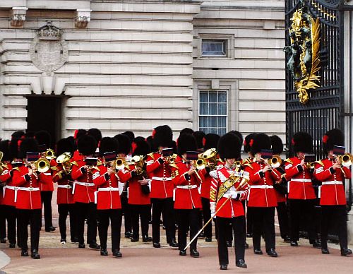 Changing of Guards outside the Buckingham Palace, London