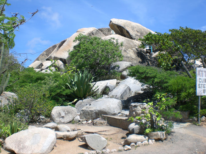 Casibari Rock Formations Blogging to Aruba